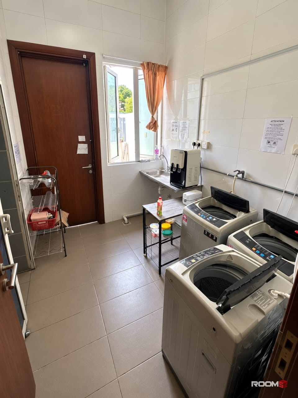 🚆 Near LRT Taman Paramount | 🏡 Private Room For Rent @ Seksyen 22, Petaling Jaya 🔥