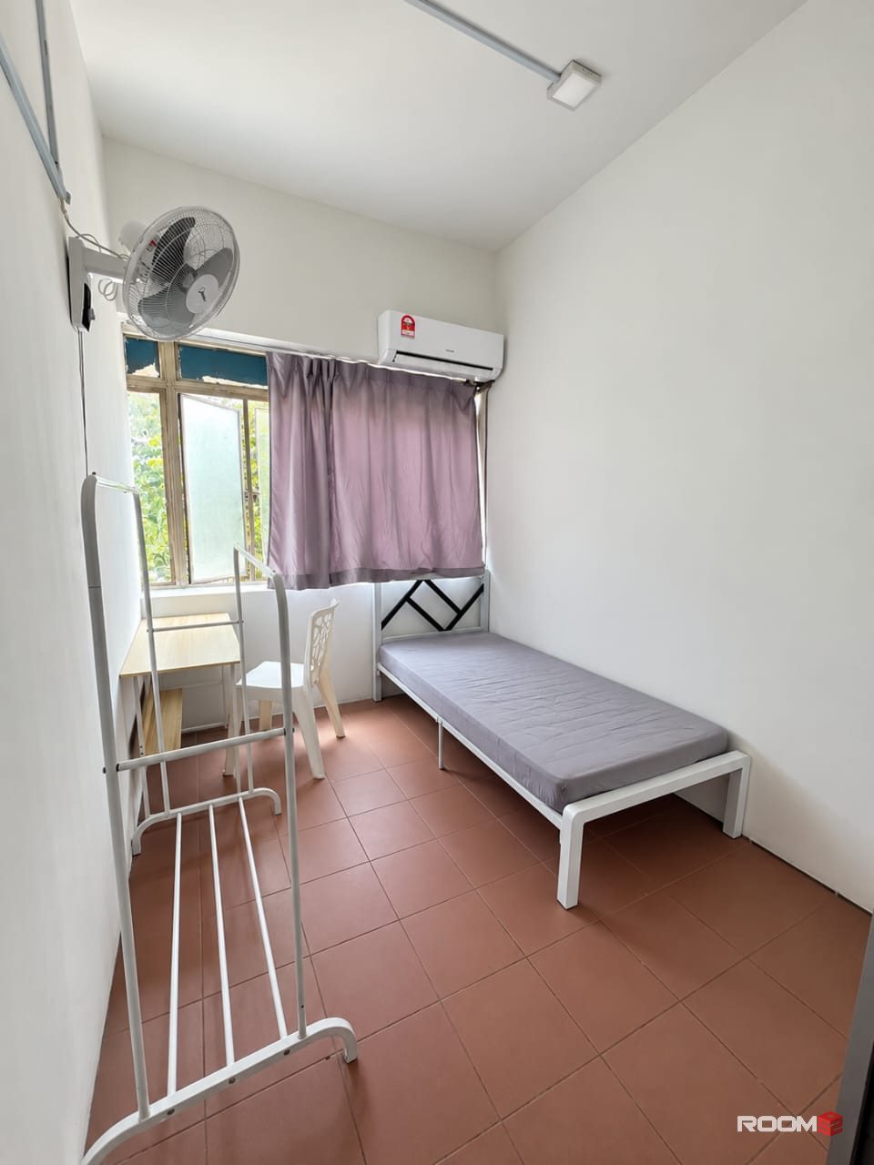 🏡  Female Rooms For Rent @ PJ52, Bandar Baru Petaling Jaya 🔥 | 🚗 Near Amcorp Mall & PJ State Commercial Centre