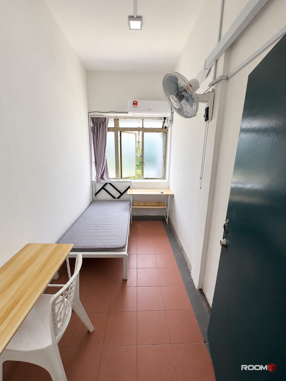 🏡  Female Rooms For Rent @ PJ52, Bandar Baru Petaling Jaya 🔥 | 🚗 Near Amcorp Mall & PJ State Commercial Centre