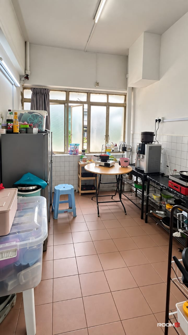 🏡  Female Rooms For Rent @ PJ52, Bandar Baru Petaling Jaya 🔥 | 🚗 Near Amcorp Mall & PJ State Commercial Centre