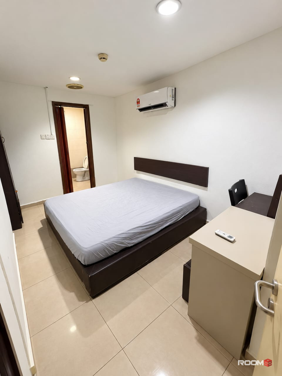 🔥 Kota Damansara Room with Private Bathroom 🚿 | 🚶‍♂️‍➡️Walking Distance to Strand Mall 🛒🛍️