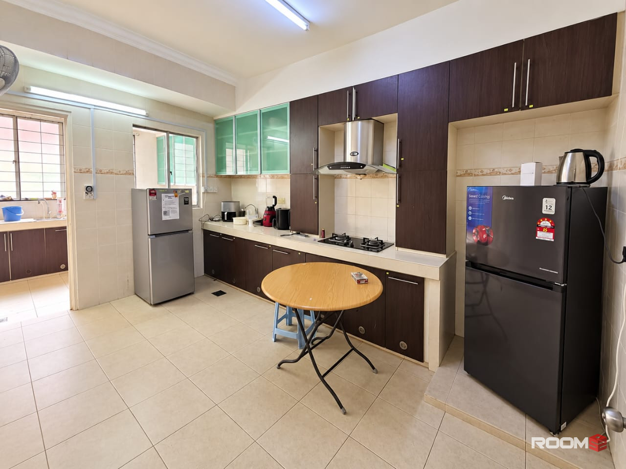 🔥 Spacious Room For Rent @ Kota Damansara | 🚗 Near Sunway Giza Mall & The Strand Kota Damansara 🛒🛍️