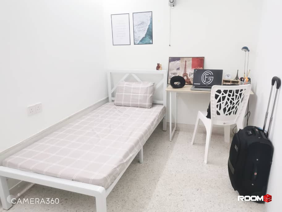 🏢 Room near IOI Mall 🛍️, walking distance to IOI Mall and LRT station 🚶‍♂️🚇