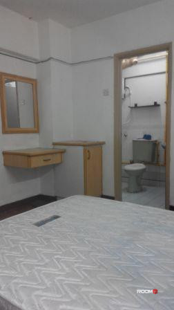 Fully furnished Master room at DESA PETALING