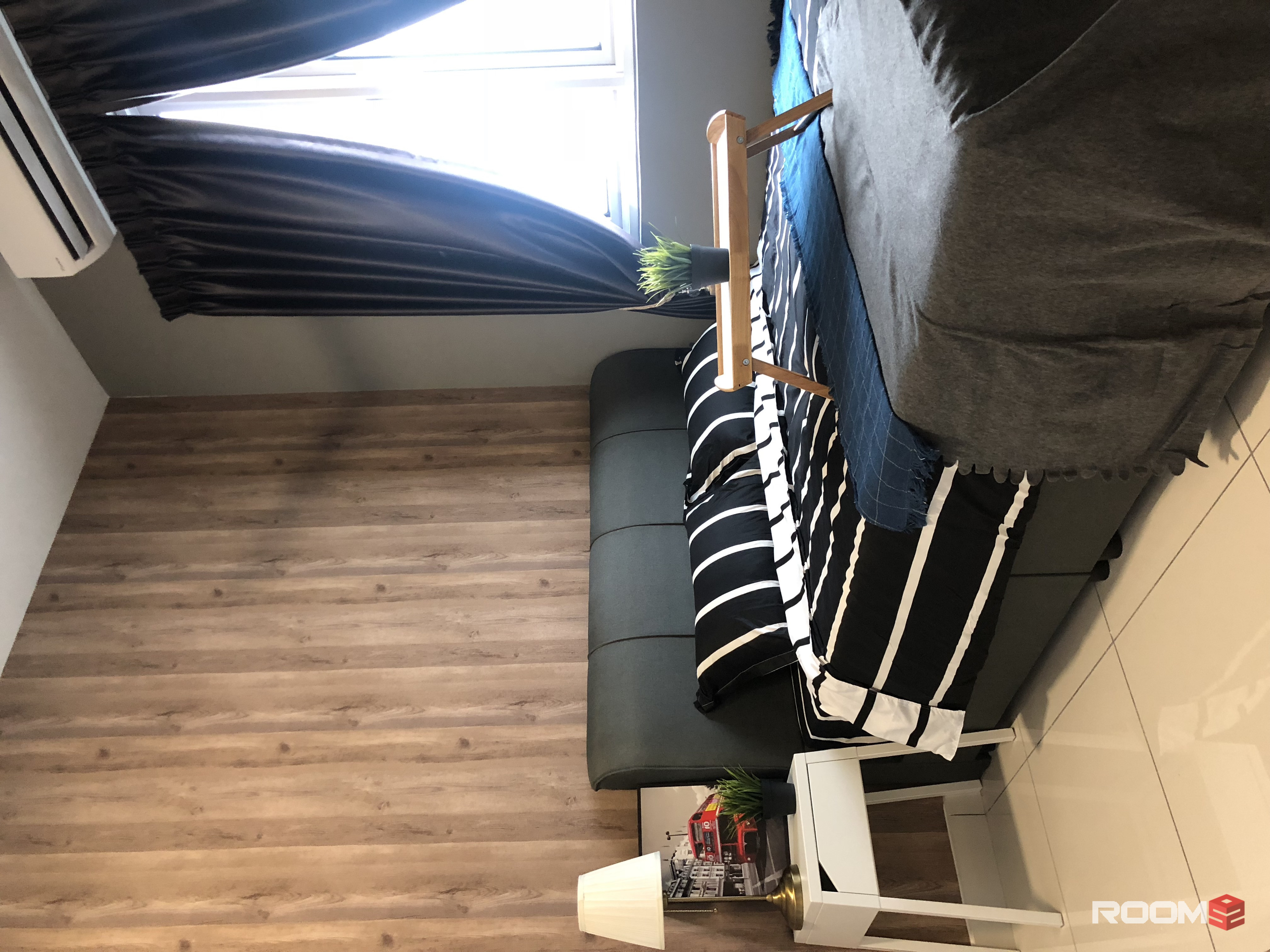 Actual middle room at Court 28 Residence jalan ipoh KL looking for female