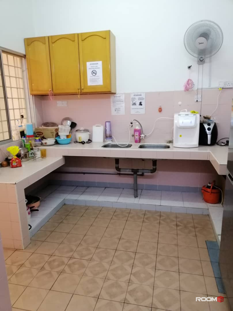 🔥ZERO Deposit🔥Strategic location Single Room at SS2, walking distance to shops and malls🪐