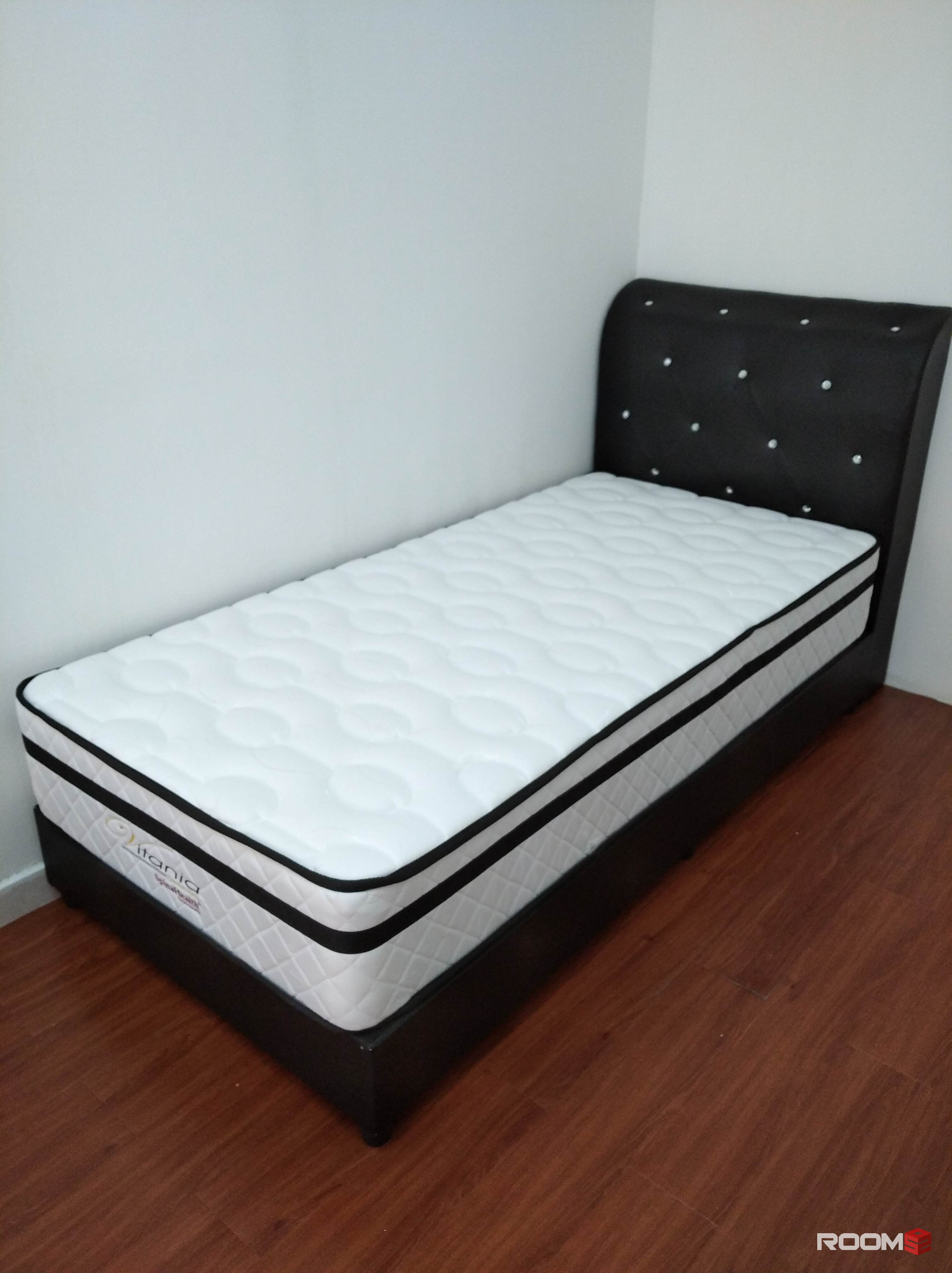 2 stry Middle Room at Bandar Botanic nr bukit tinggi parklands West port