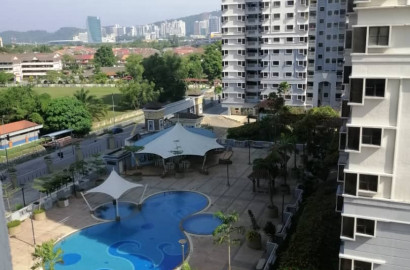 Master bedroom at Pelangi Utama condominium