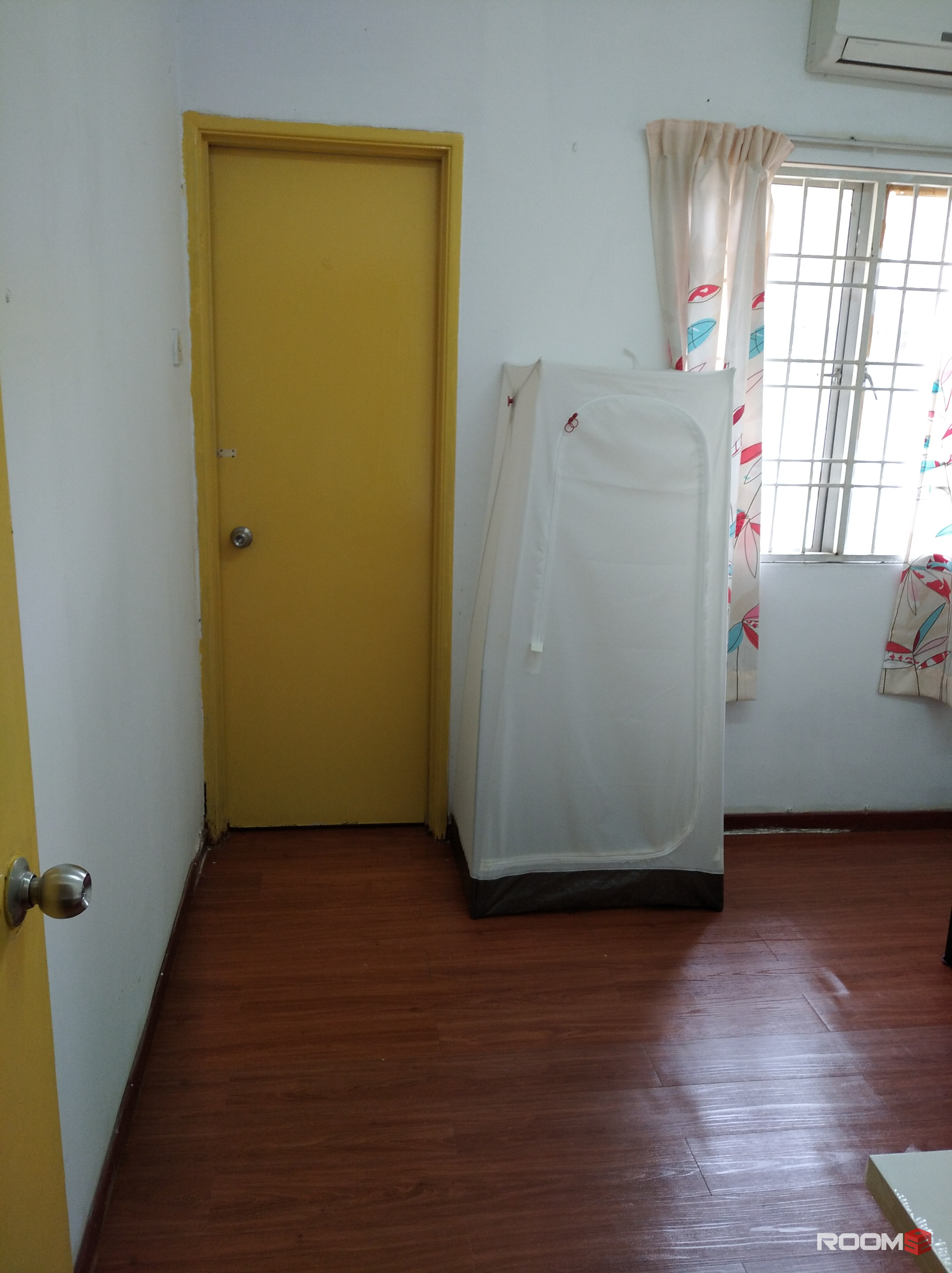 2 stry Middle Room at Bandar Botanic nr bukit tinggi parklands West port