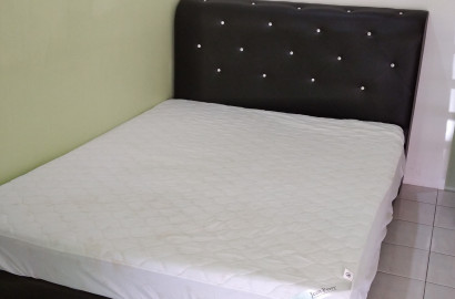 Master Room with personal bathroom at Bandar Botanic nr bandar bukit tinggi parklands West port klang