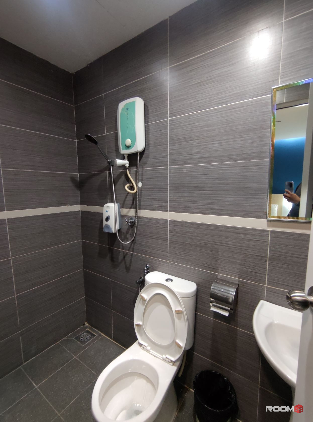 Zero Deposit Available, Fully Furnished Twin Bedroom, Attached Bathroom @BEST VIEW Co Living SS15 Subang Jaya, Near INTI