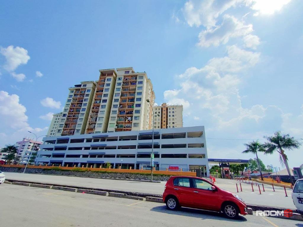 Couple aircond medium room ampang prima condo