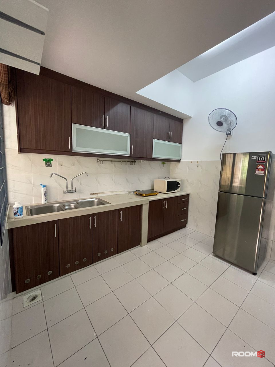 Master Room Female Only Room at Taman Tasik Prima Puchong, Bandar Putero