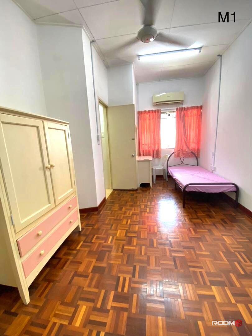 Near To One Utama Landed House Room To Rent
