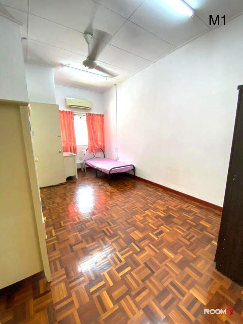Near To One Utama Landed House Room To Rent