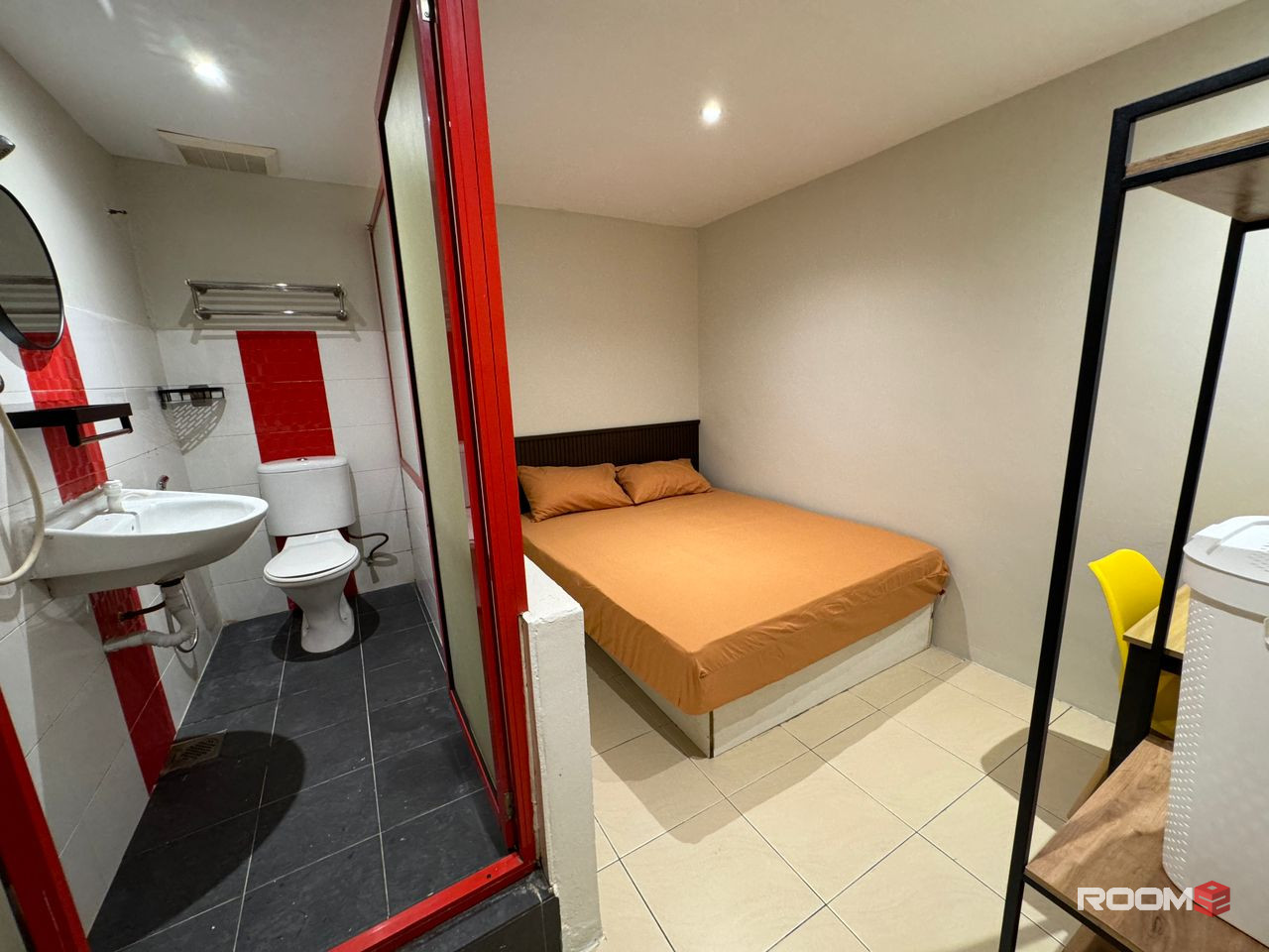 *Low Deposit Queen Bedroom attached with own bathroom @ Kuchai Entrepreneurs Park, Kuchai Lama, Kuala Lumpur