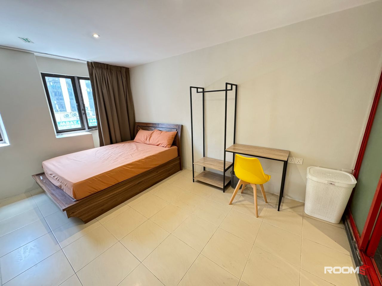 *Low Deposit Queen Bedroom attached with own bathroom @ Kuchai Entrepreneurs Park, Kuchai Lama, Kuala Lumpur
