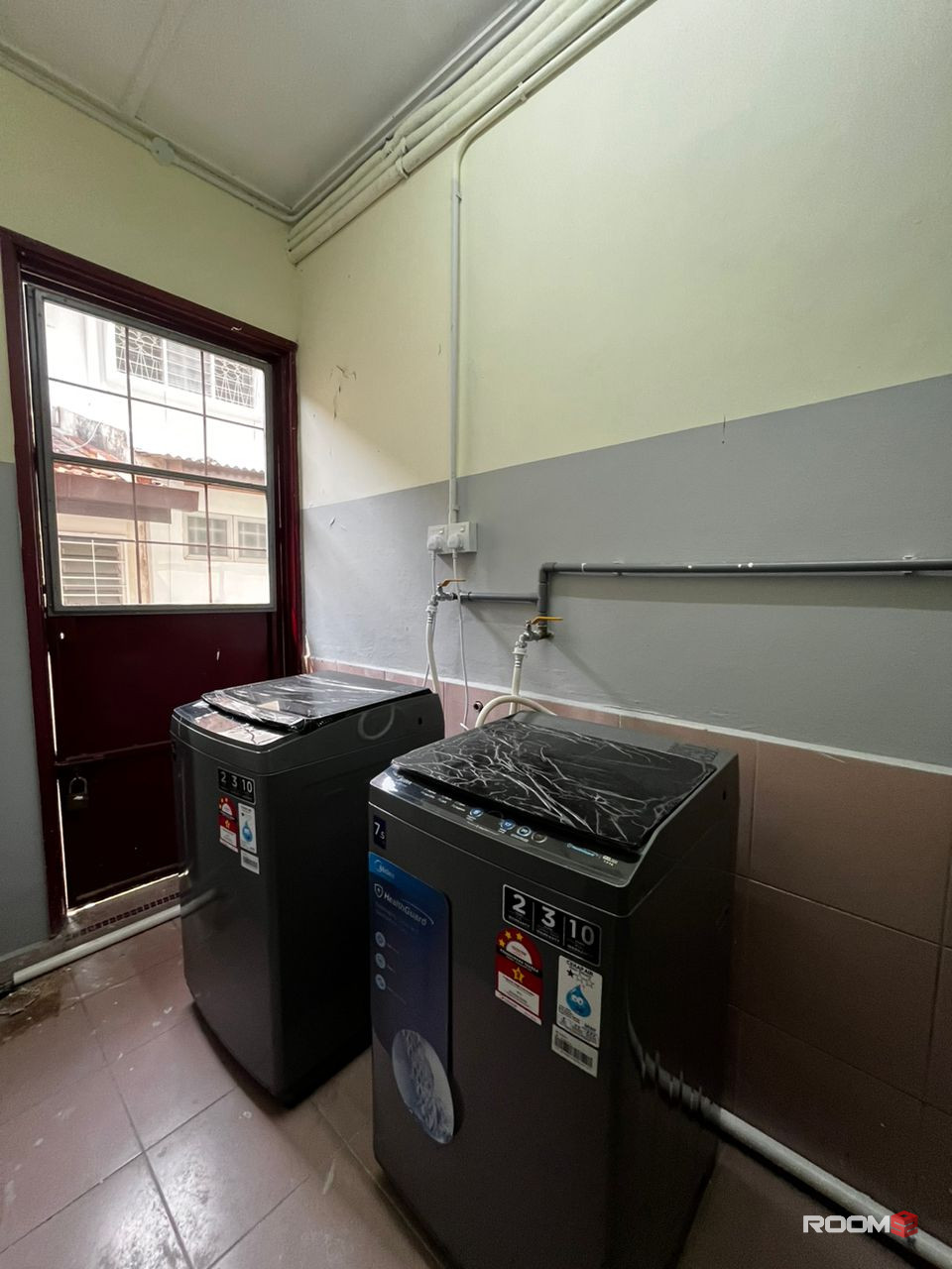 NEAR TO SUPERMARKET AND BANK 🛍️📌 FEMALE UNIT 🧕