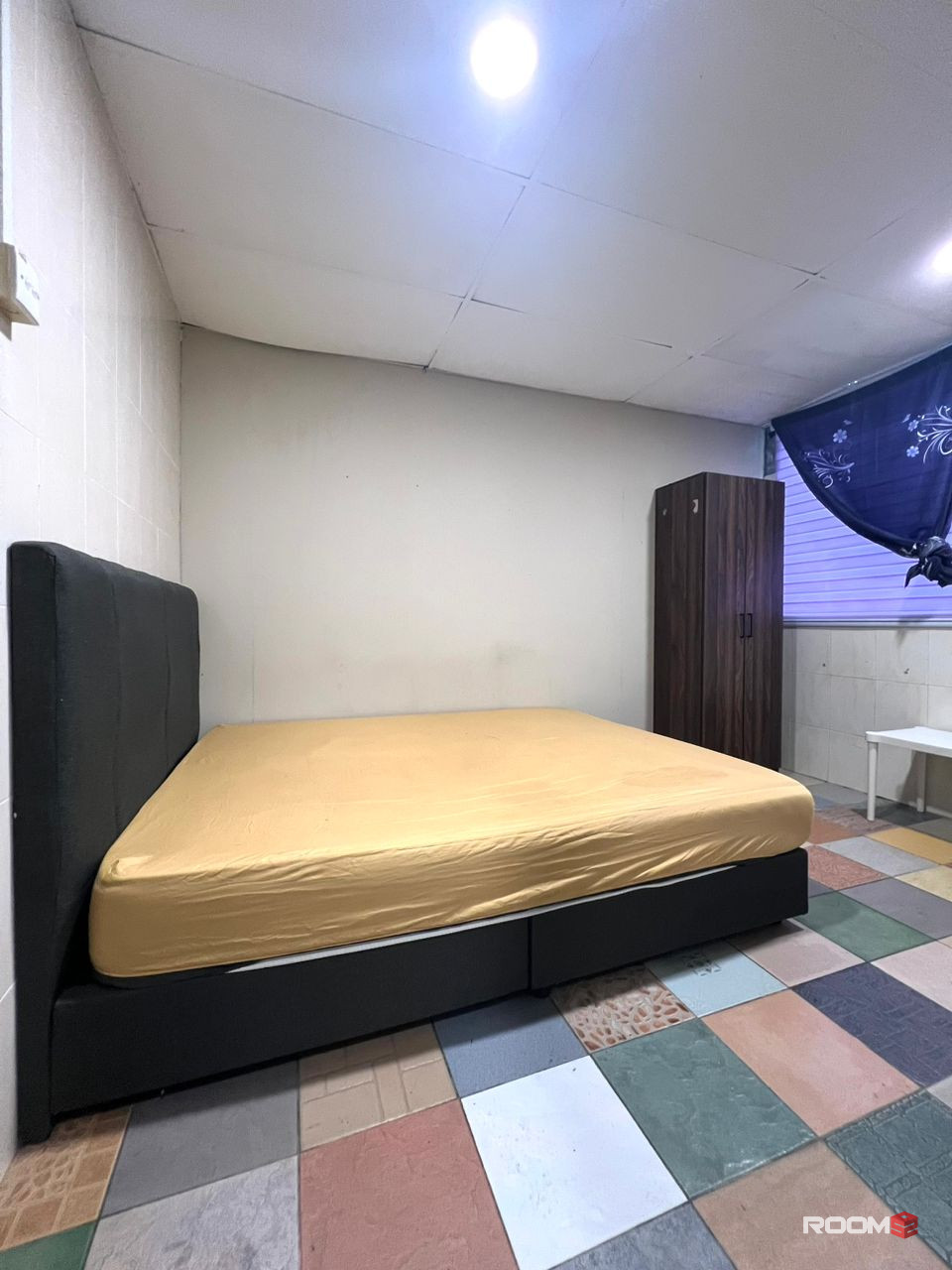 🔥Zero Deposit Available ~ Master room with bathroom ~ Nearby Holiday Plaza/KSL Mall/CIQ customs📍