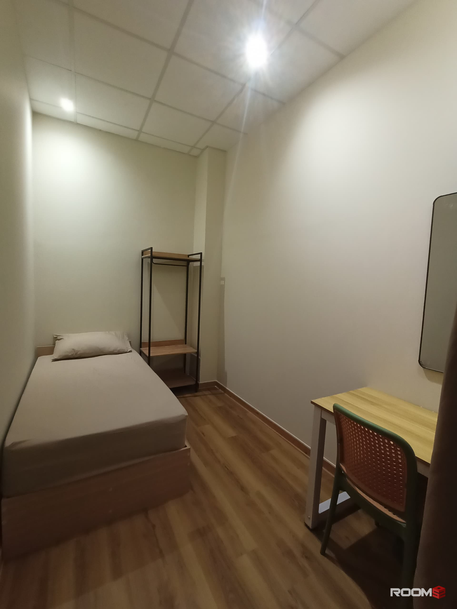 Cozy room near Taman OUG✨ 9 min to Mid Valley Megamall🚘 Facilities provided🏋️ 0 deposit, Immediate move in✅
