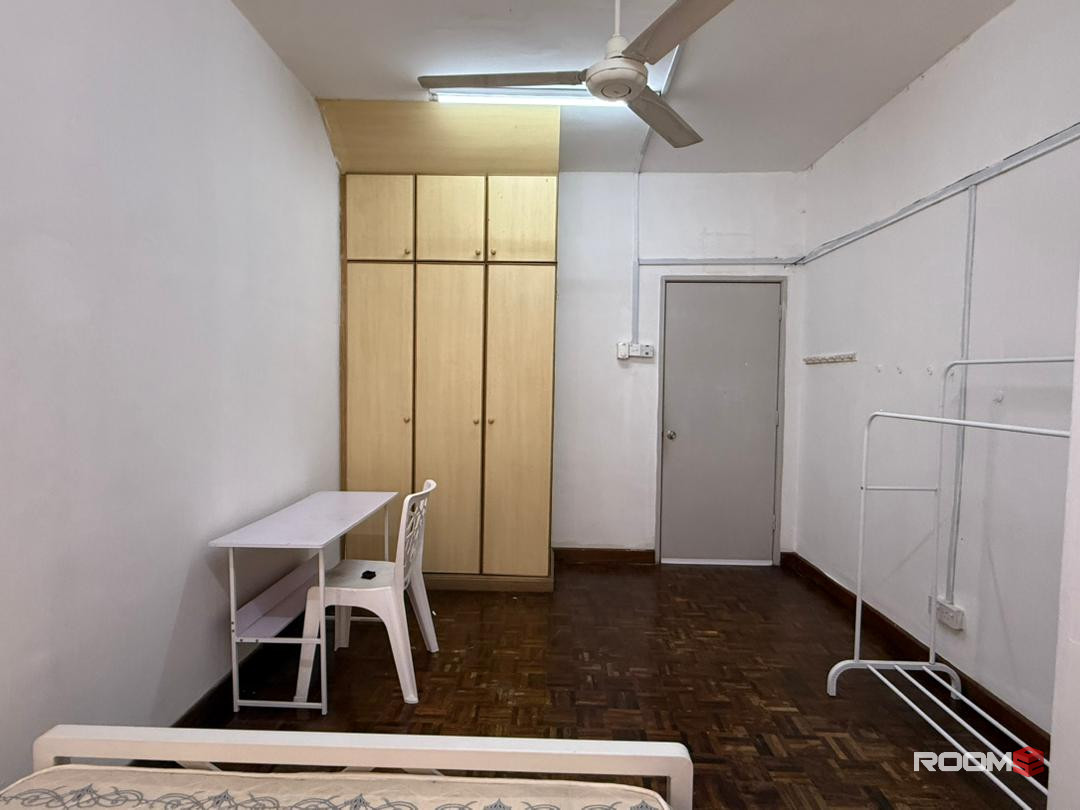 ZERO Deposit Middle Room To Rent @ Bandar Utama
