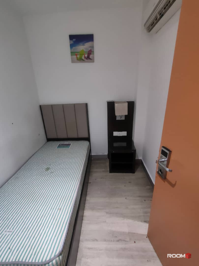 EARLY BIRD PROMOTION📢 , PRIVATE ROOM NEAR LRT PASAR SENI ✨🚄. 0 DEPOSIT READY FOR MOVE IN ✅
