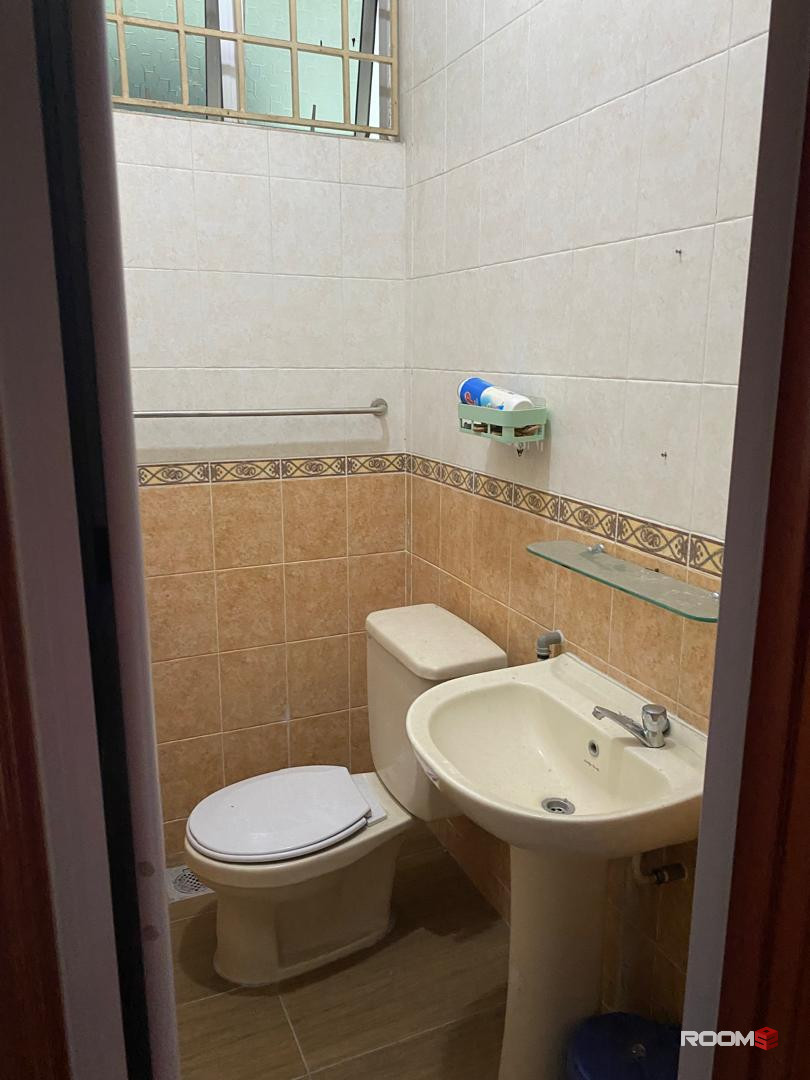 Pet Friendly Room + "Private" Bathroom + Free Carpark