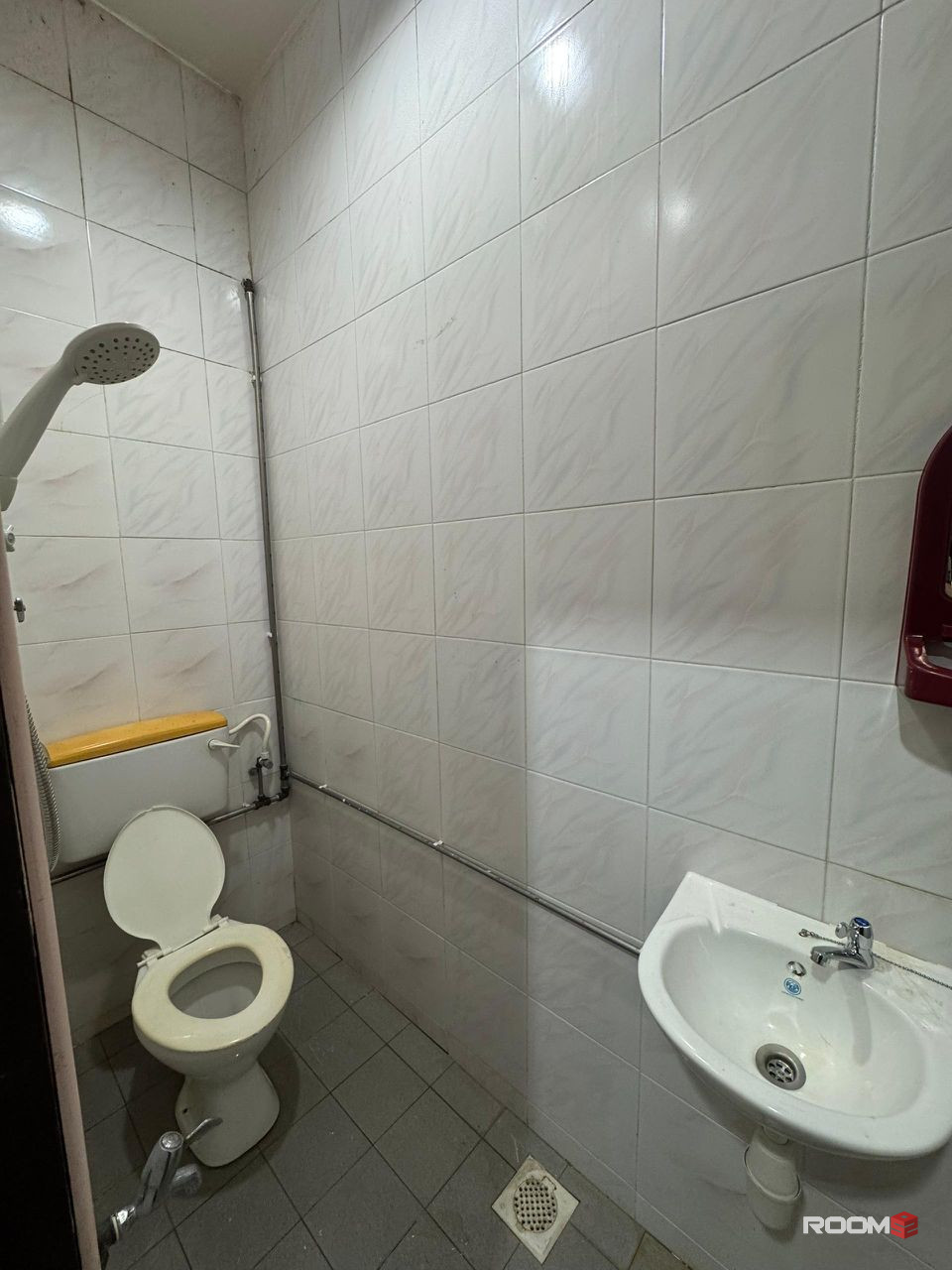 🏠 5 min to CIQ, 10 min to KSL🫶🏻✨ – Private bathroom, zero deposit! 🌟