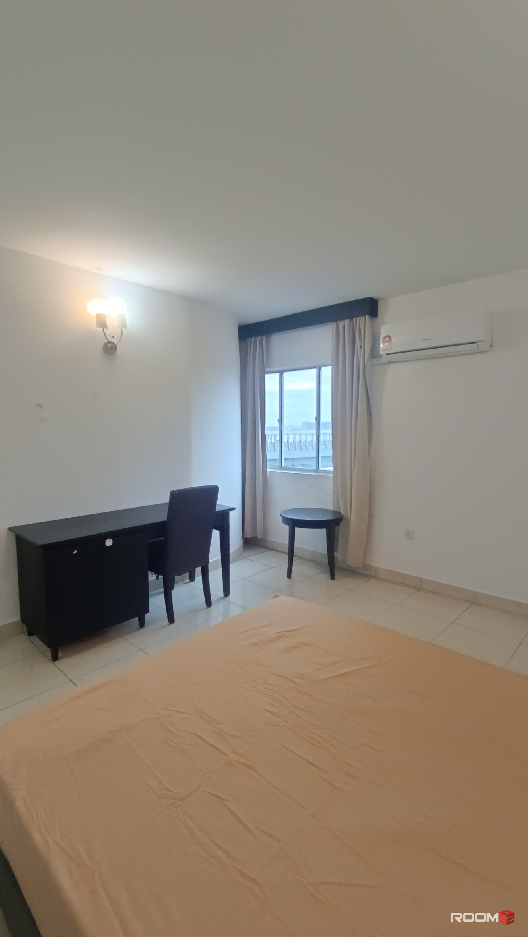 🔑 Suria City Co-Living 🌇 Fast WiFi ⚡ NearCIQ & Stulang 🏝️