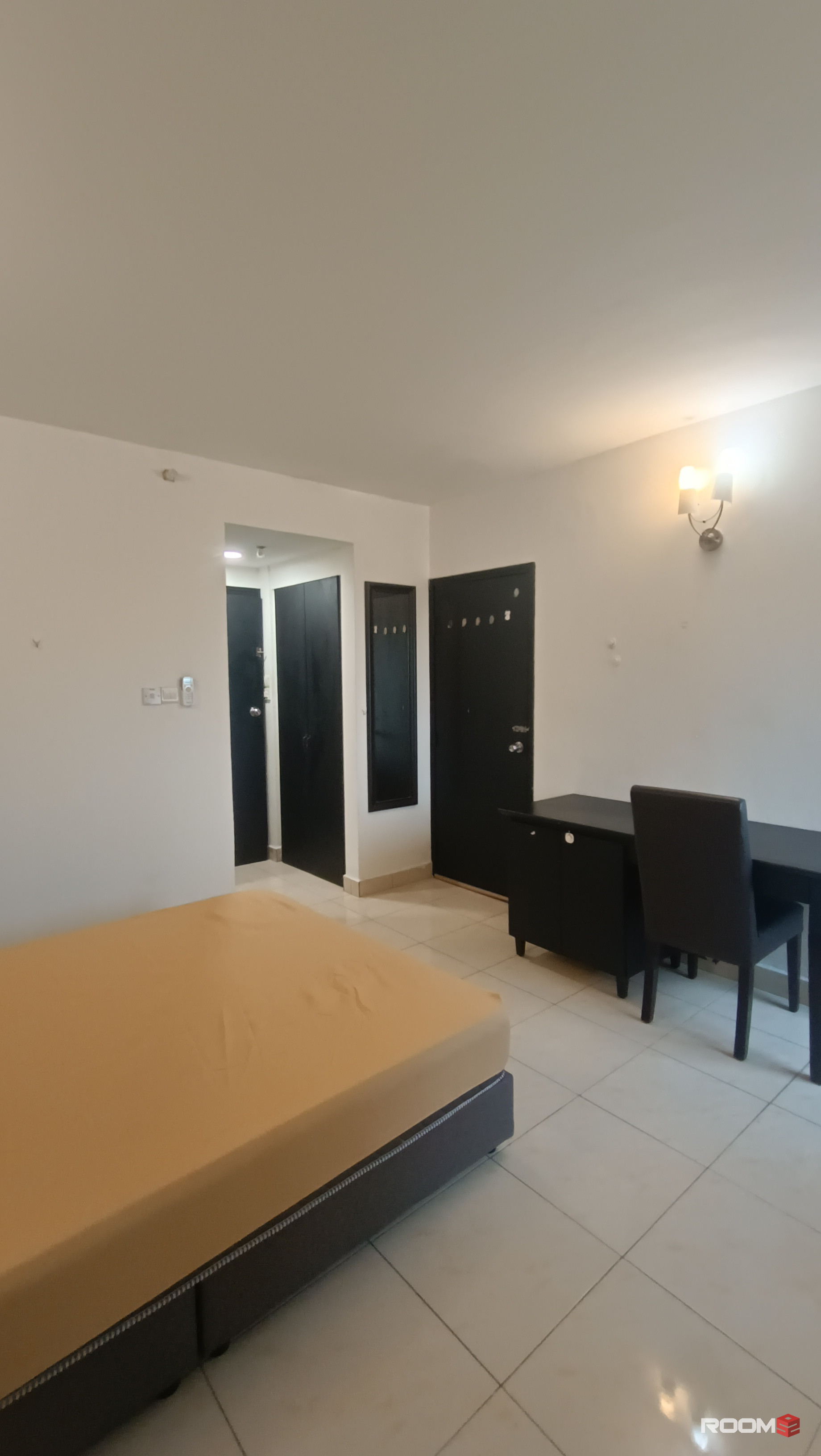 🔑 Suria City Co-Living 🌇 Fast WiFi ⚡ NearCIQ & Stulang 🏝️
