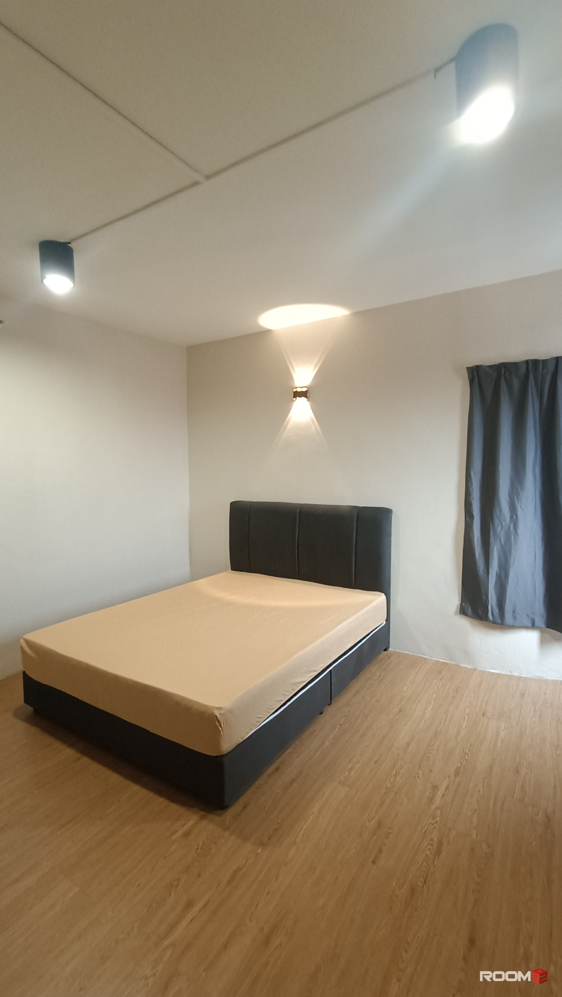 🌆 Modern Room Rental @ Suria City 🏡 6min Walk to Customs 🚶‍♀️