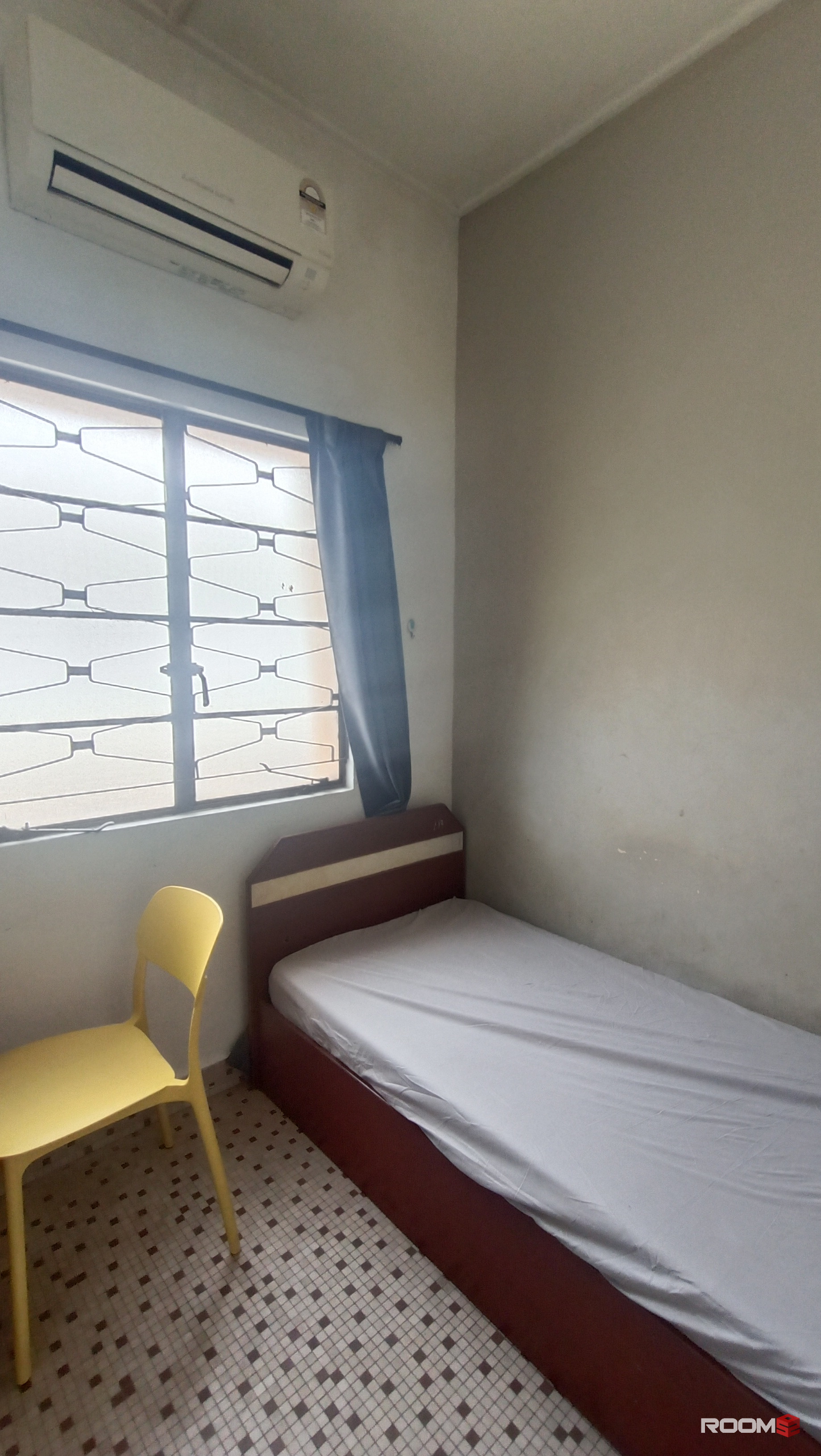 🌟 Cozy Room 🛏 Near Stulang & KSL ✨ Move In Anytime!