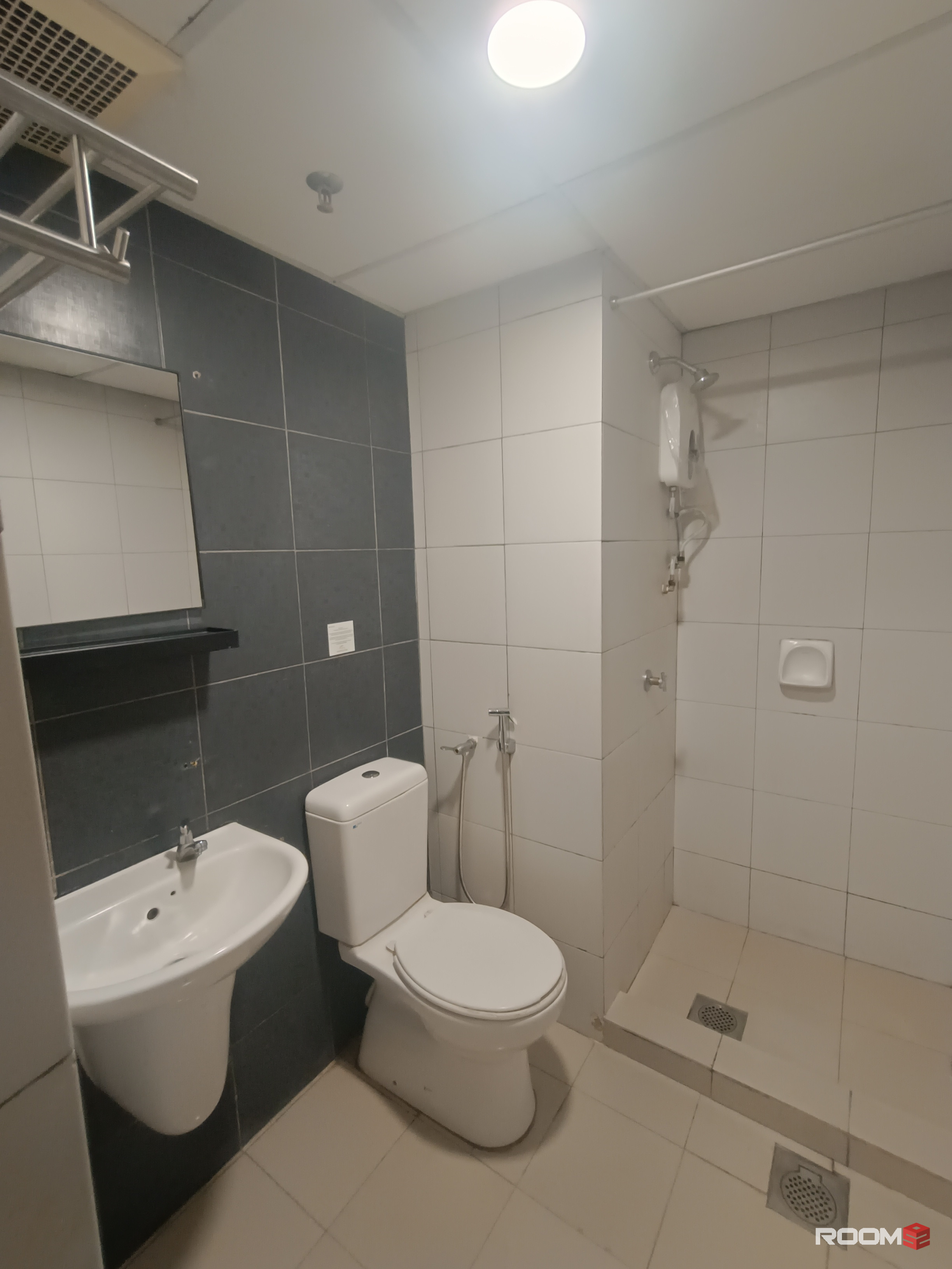 Clean & Comfortable Room for Rent — Move-In Ready