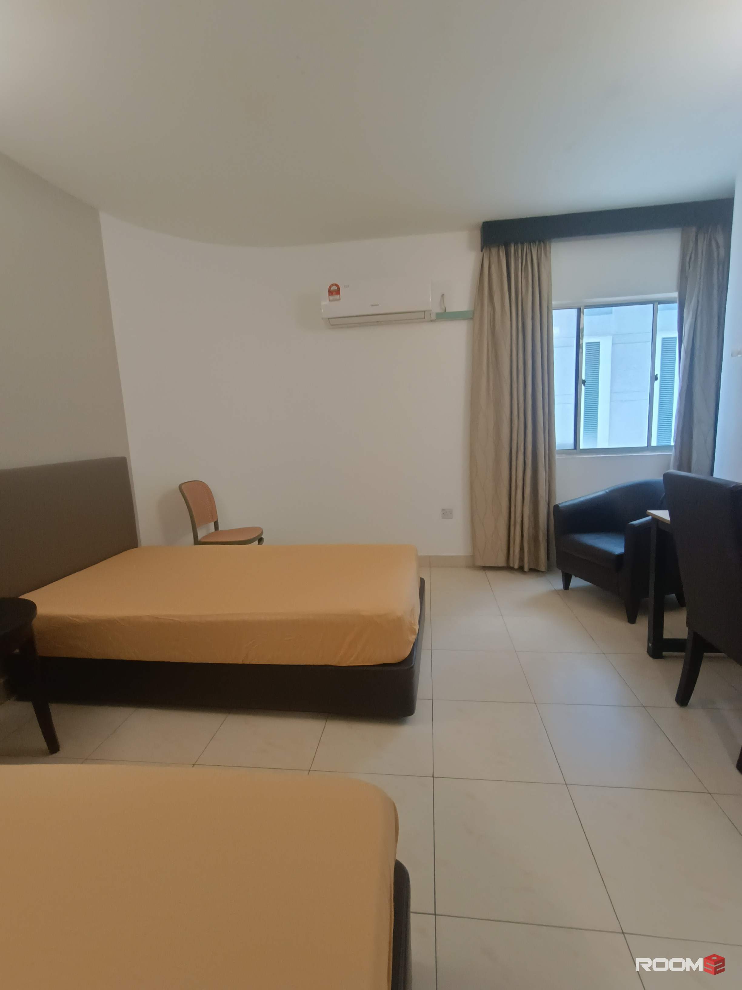 Clean & Comfortable Room for Rent — Move-In Ready