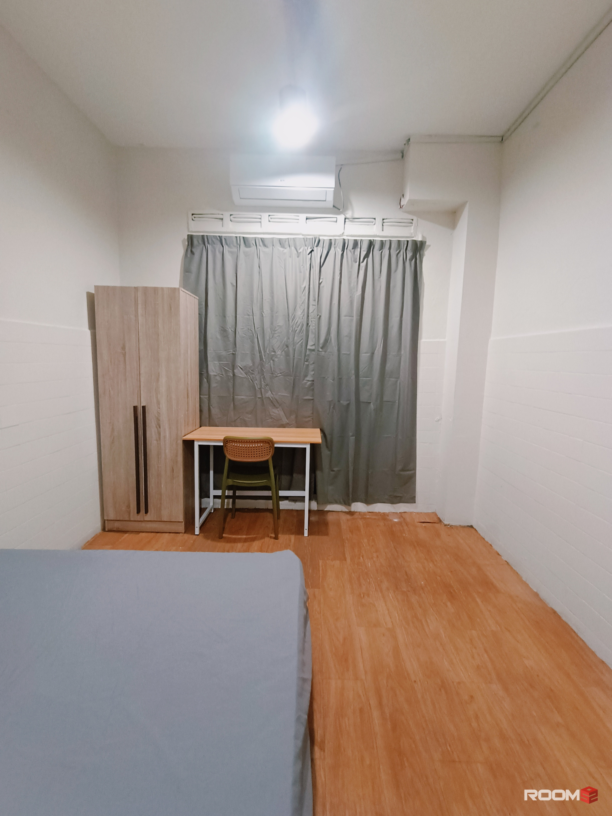 Fully Furnished Unit with Shared Bathroom