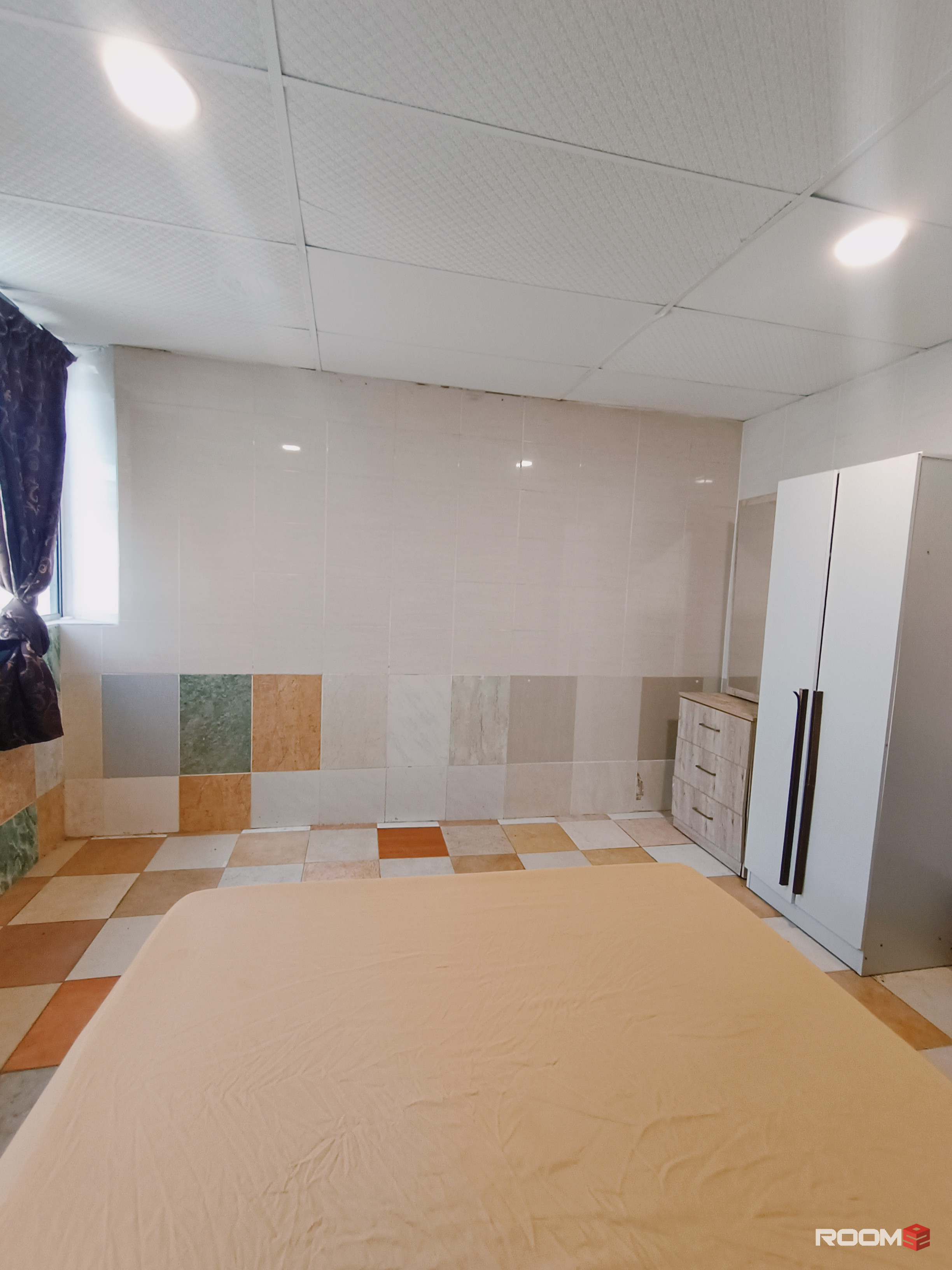 🏡 Cozy Room @ Taman Abad🌟 10min Walk to KSL City Mall 🚶‍♀️ Zero Deposit 🎁