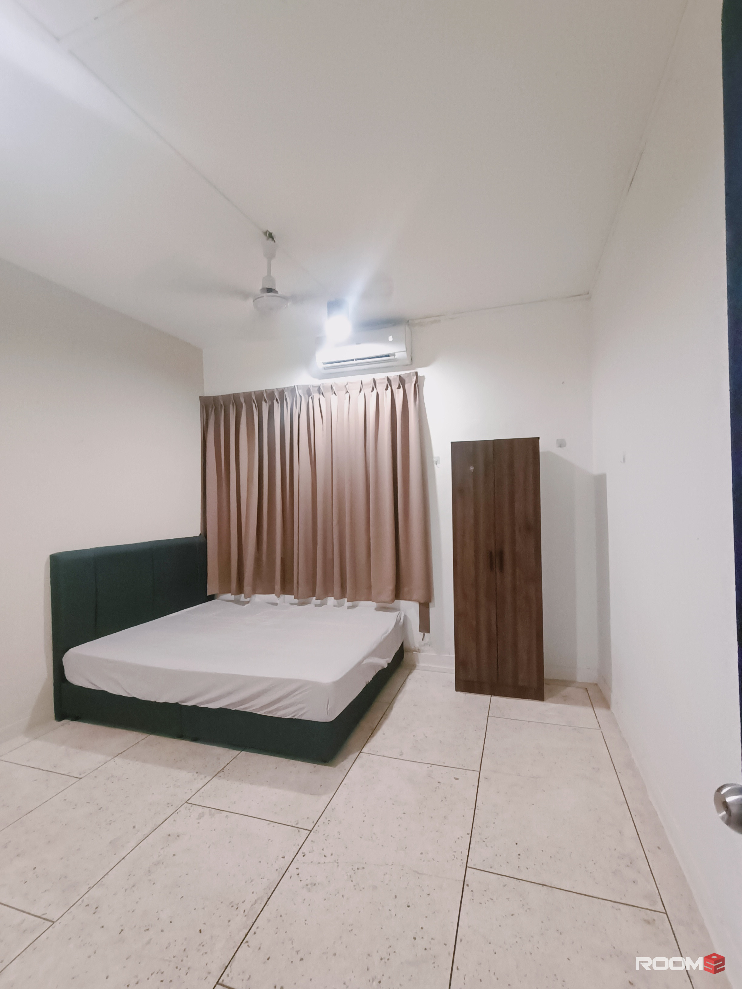 🛏️ Fully Furnished Room | Shared Bathroom | Great Location
