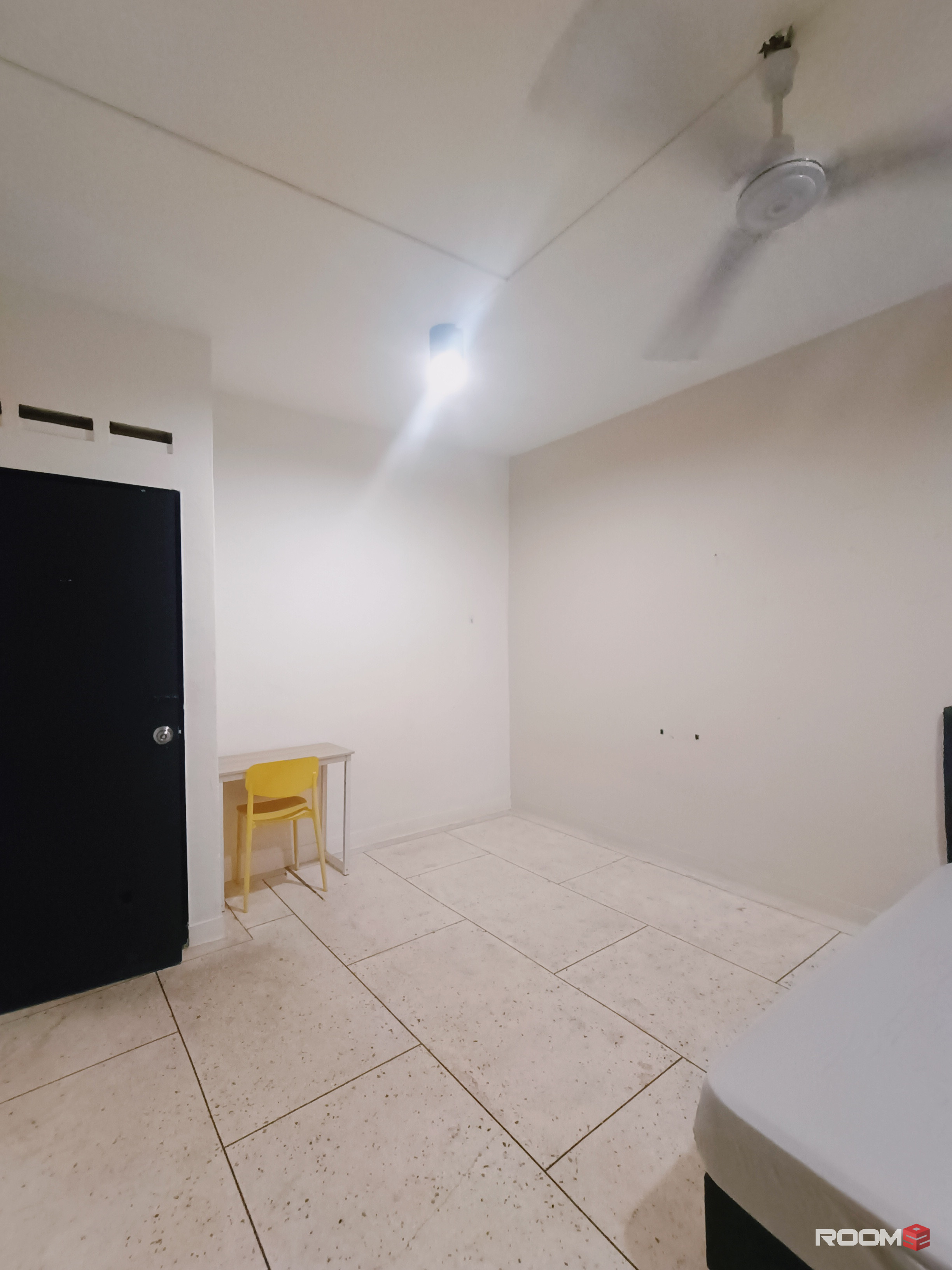 🛏️ Fully Furnished Room | Shared Bathroom | Great Location