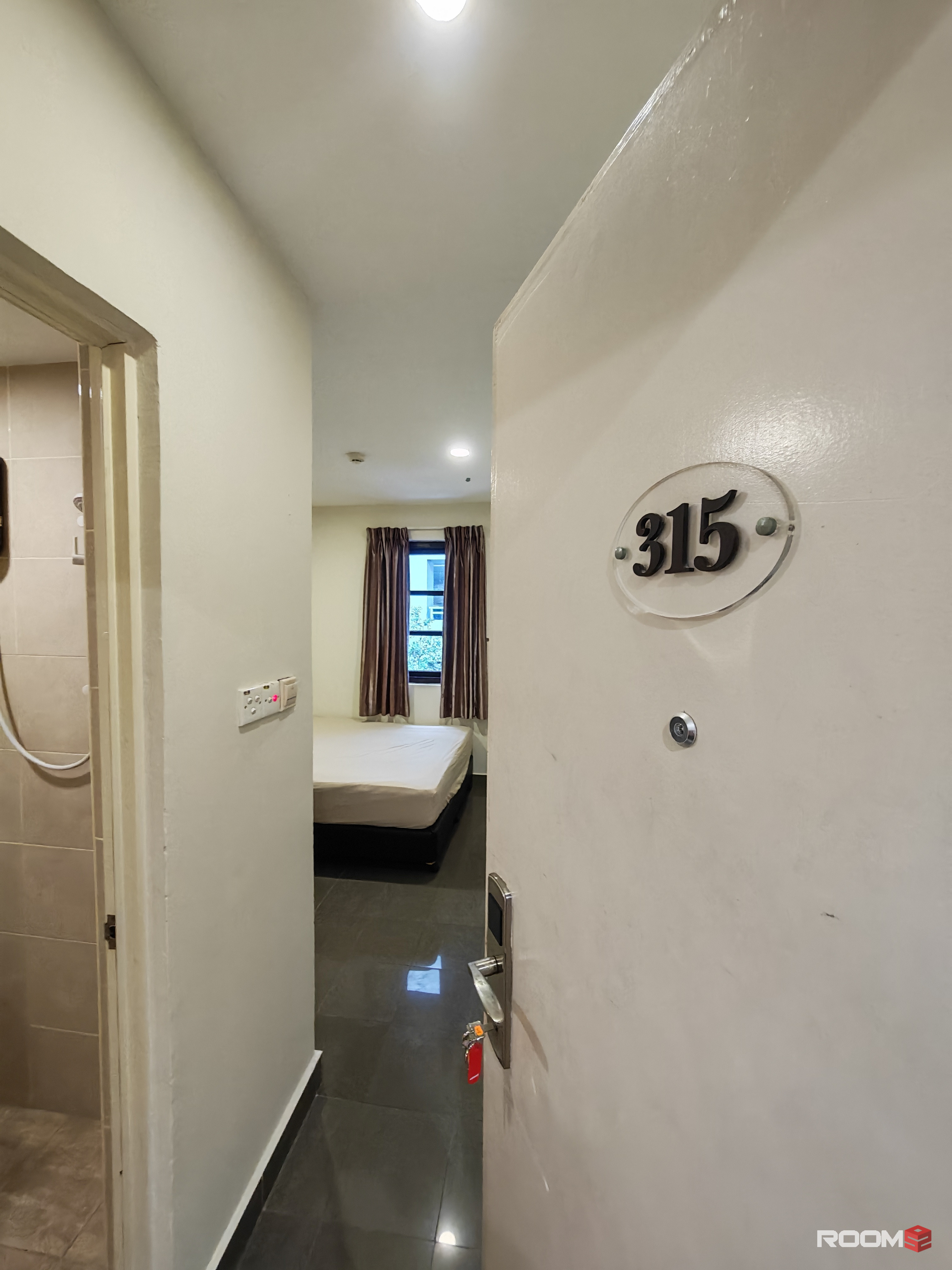 5 MIN WALK HANG TUAH MONOREL🚄 . LOW DEPOSIT NEAR PAVILLION 🏢 PRIVATE ROOM 🏠
