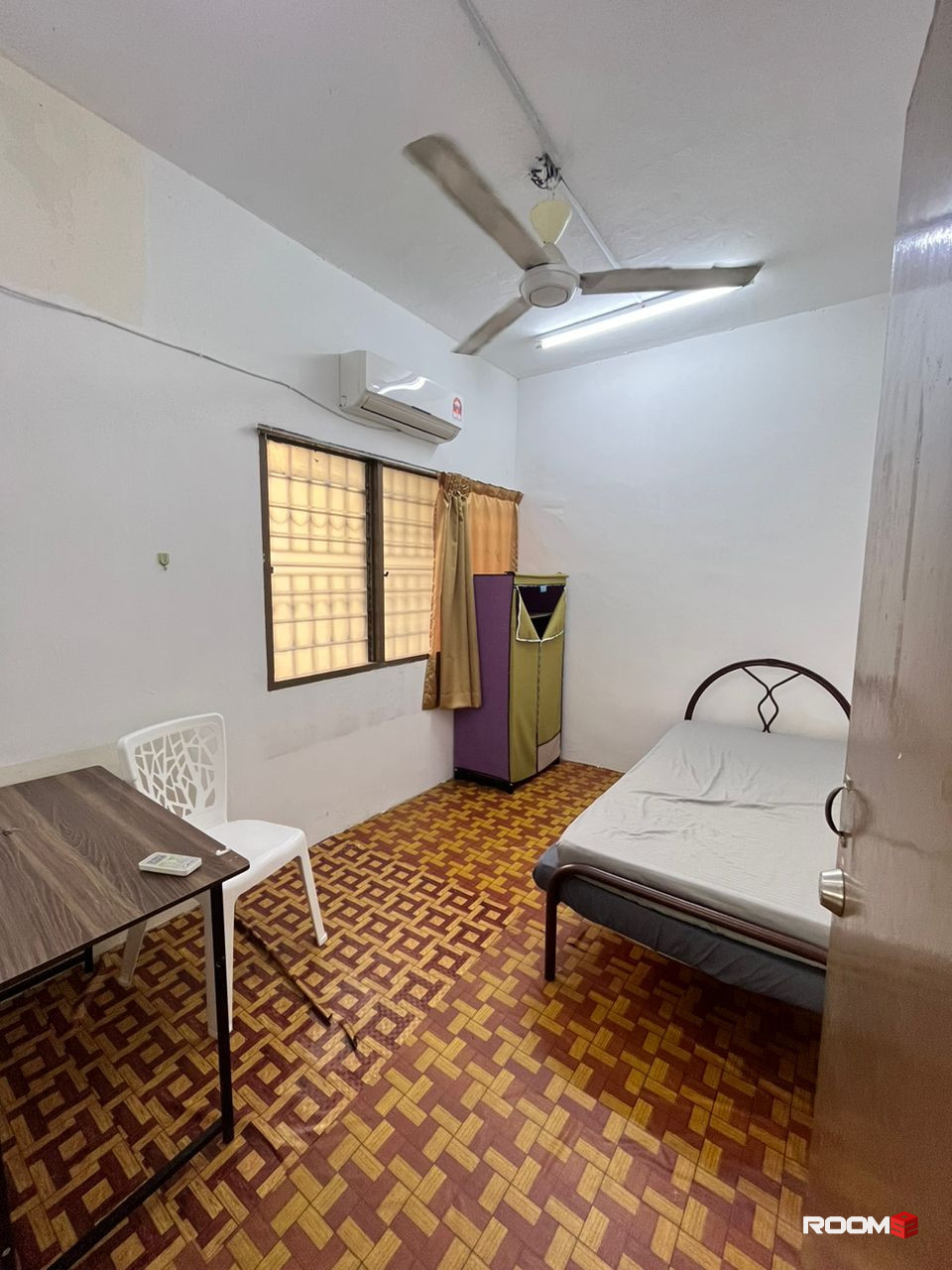 ❗Walking Distance to LRT ❗ ❗ Nice and Cozy room in SS2 ❗