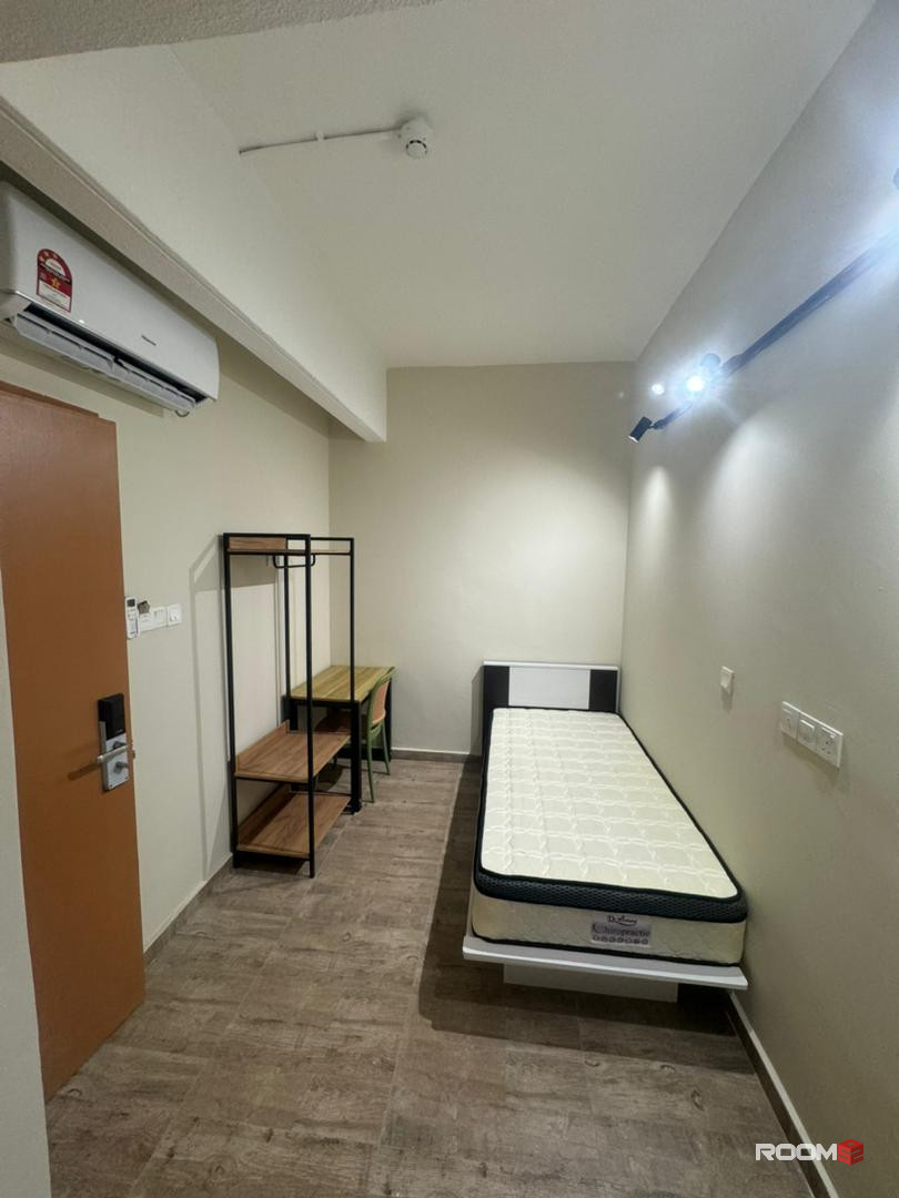 🚝 4 stops to KL Sentral (10 Mins only)❗️💰Zero Deposit Brand New Private Master Room🏢