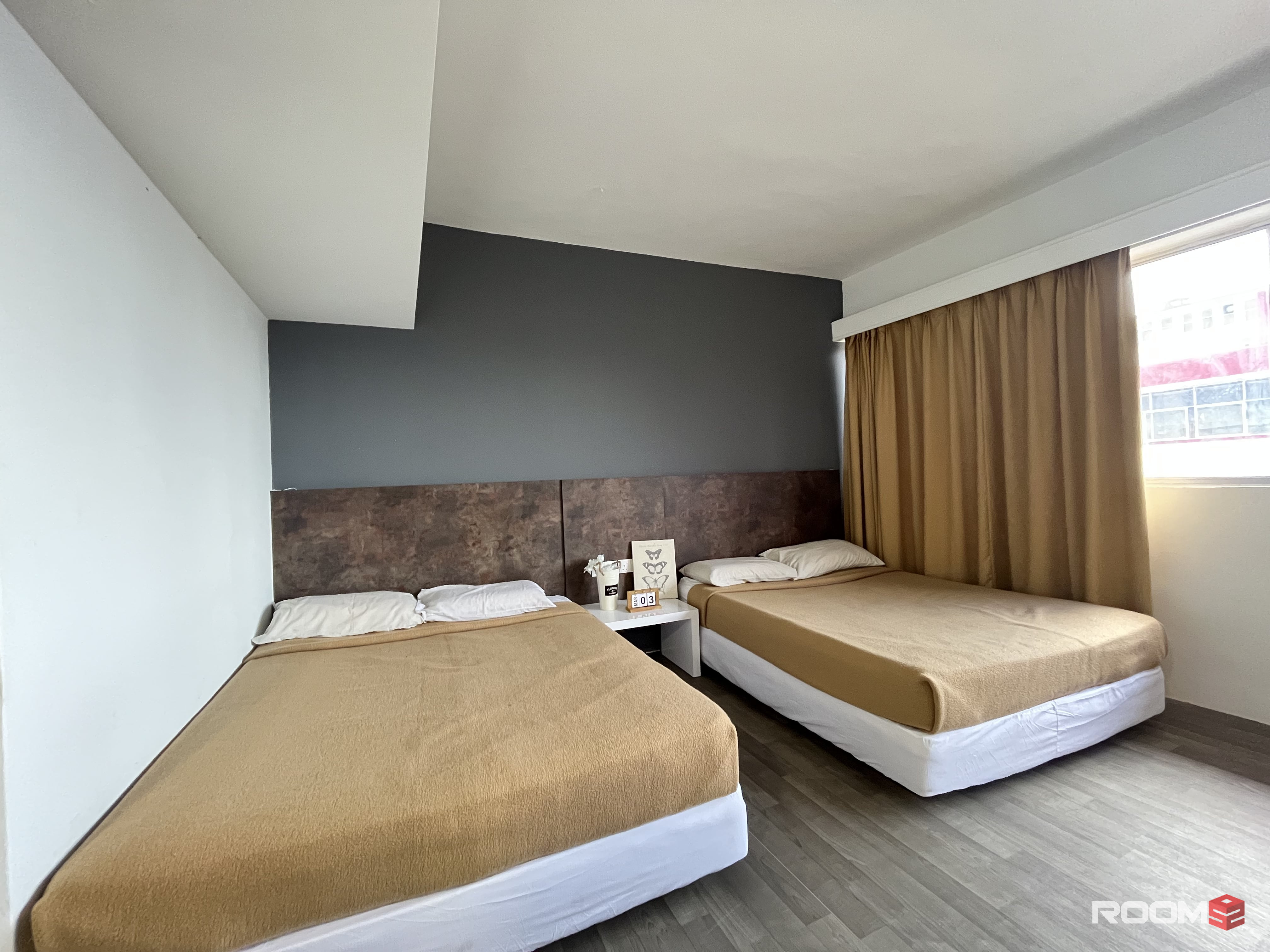 ❄️ Check This For Studio Unit Without Deposit 😍 Walking Distance To Monorel & LRT ! HUGE Room Can Fit 3 people !