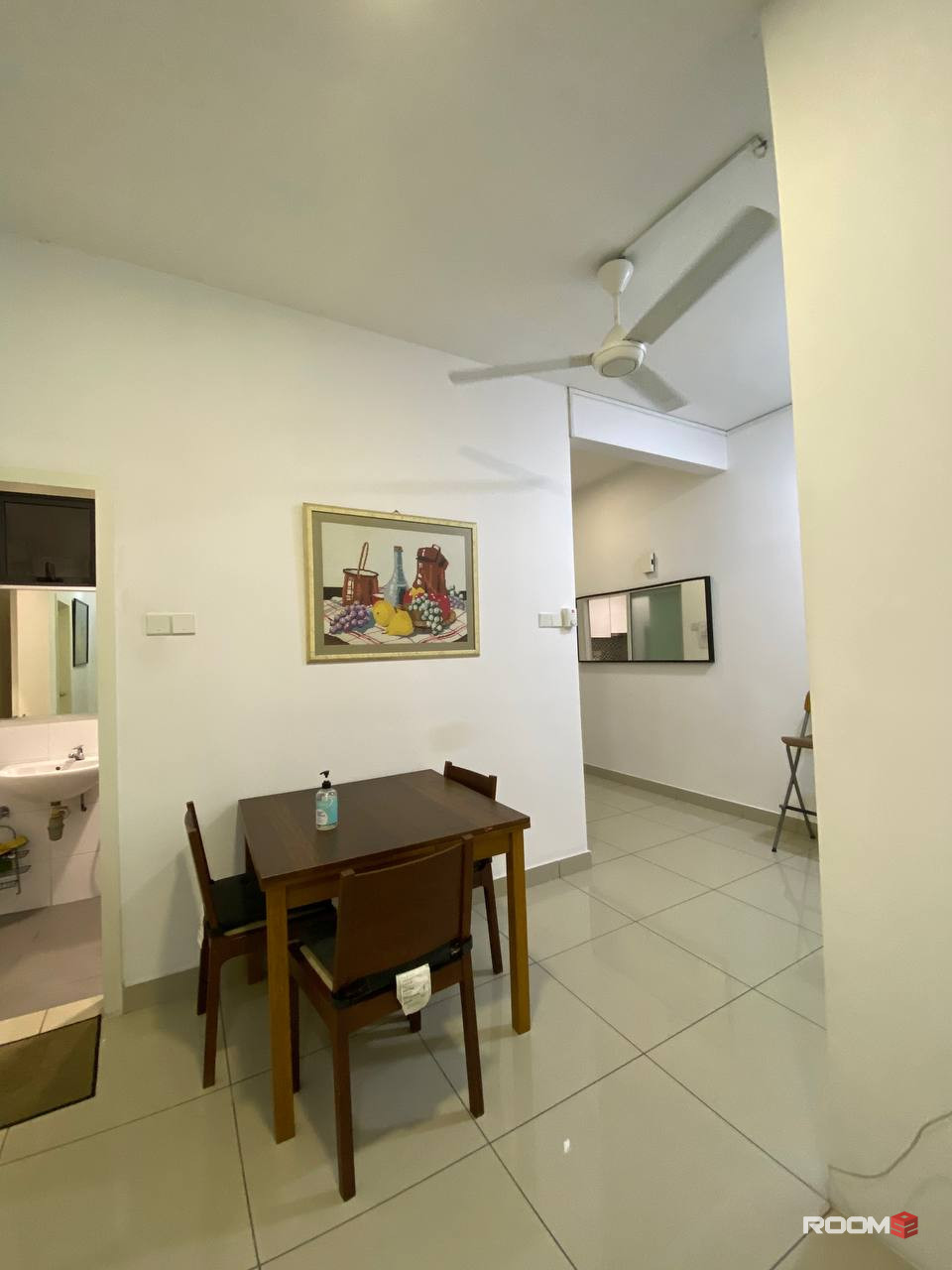 BRAND NEW ⭐️ Single Room w Fast WiFi 📶 2 min Walking distance to UOW KDU @ Utropolis Glenmarie