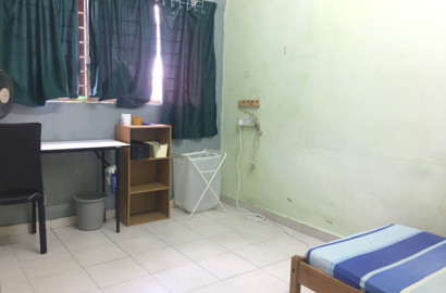 SS15 Furnished Room with Private bathroom near Subang Square walk to LRT SS 15, Alpha, Inti i