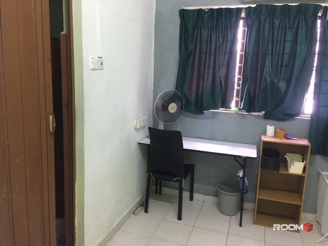 SS15 Furnished Room with Private bathroom near Subang Square walk to LRT SS 15, Alpha, Inti i