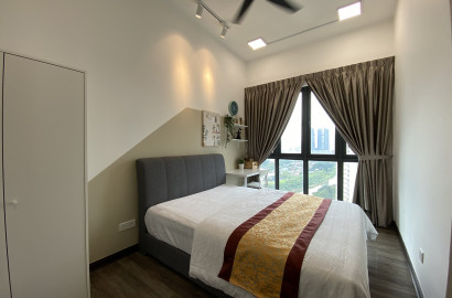 KTM Petaling Iconix Best Middle Room @Old Klang Road