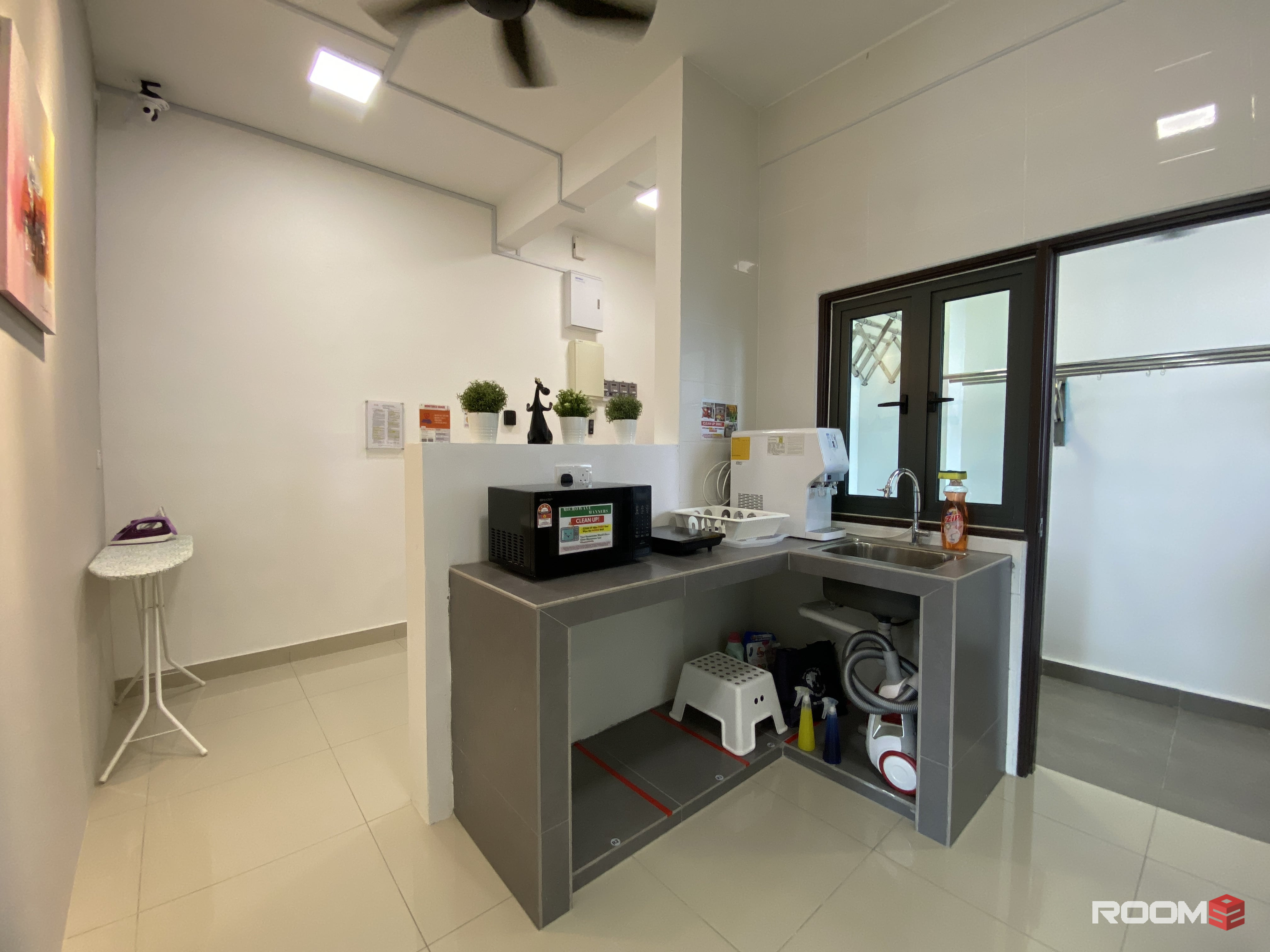 KTM Petaling Iconix Best Middle Room @Old Klang Road