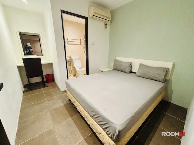 Co Living Room For Rent At Damansara Perdana