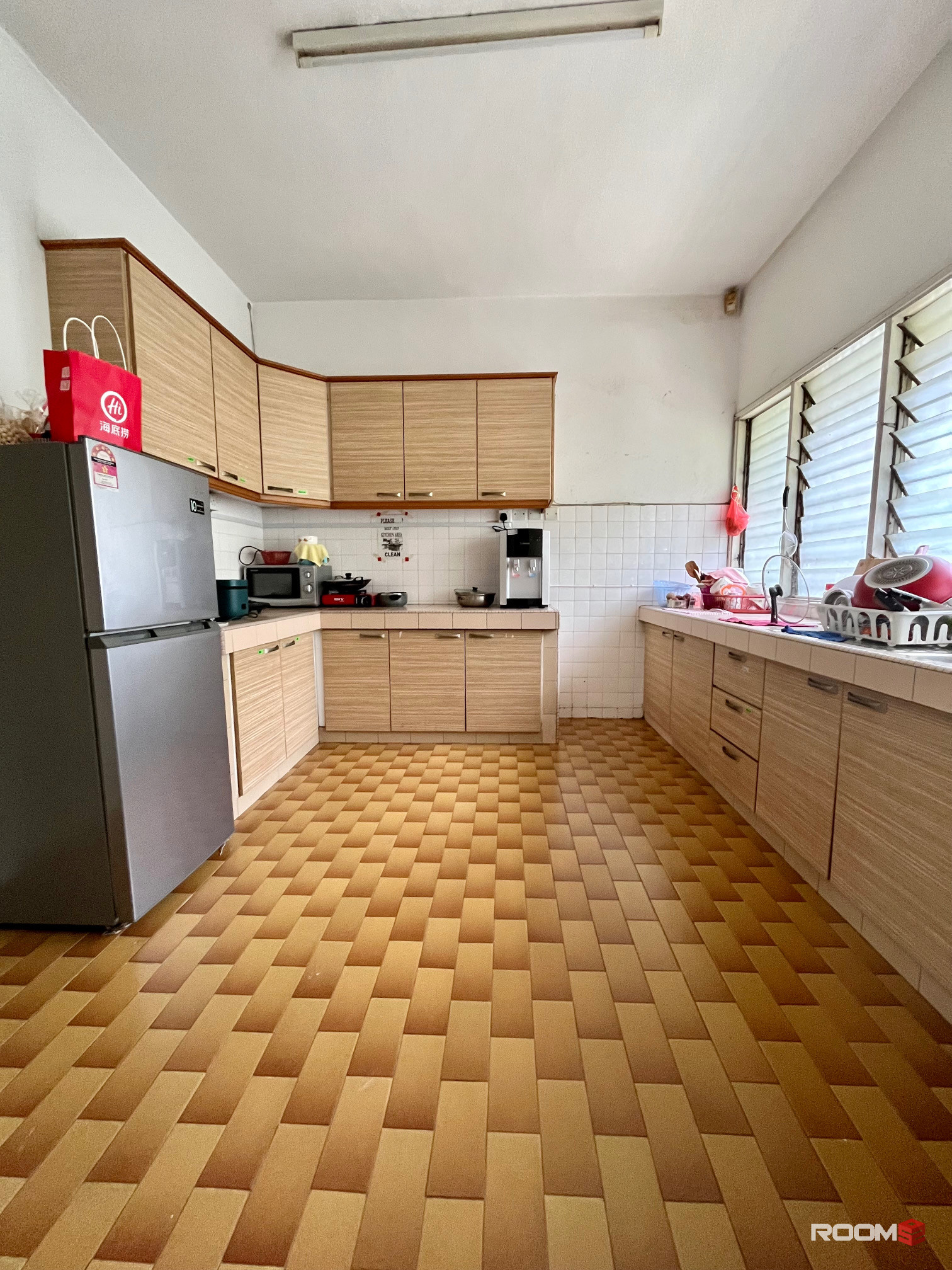 Single Room with Air-Condition in Bandar Utama