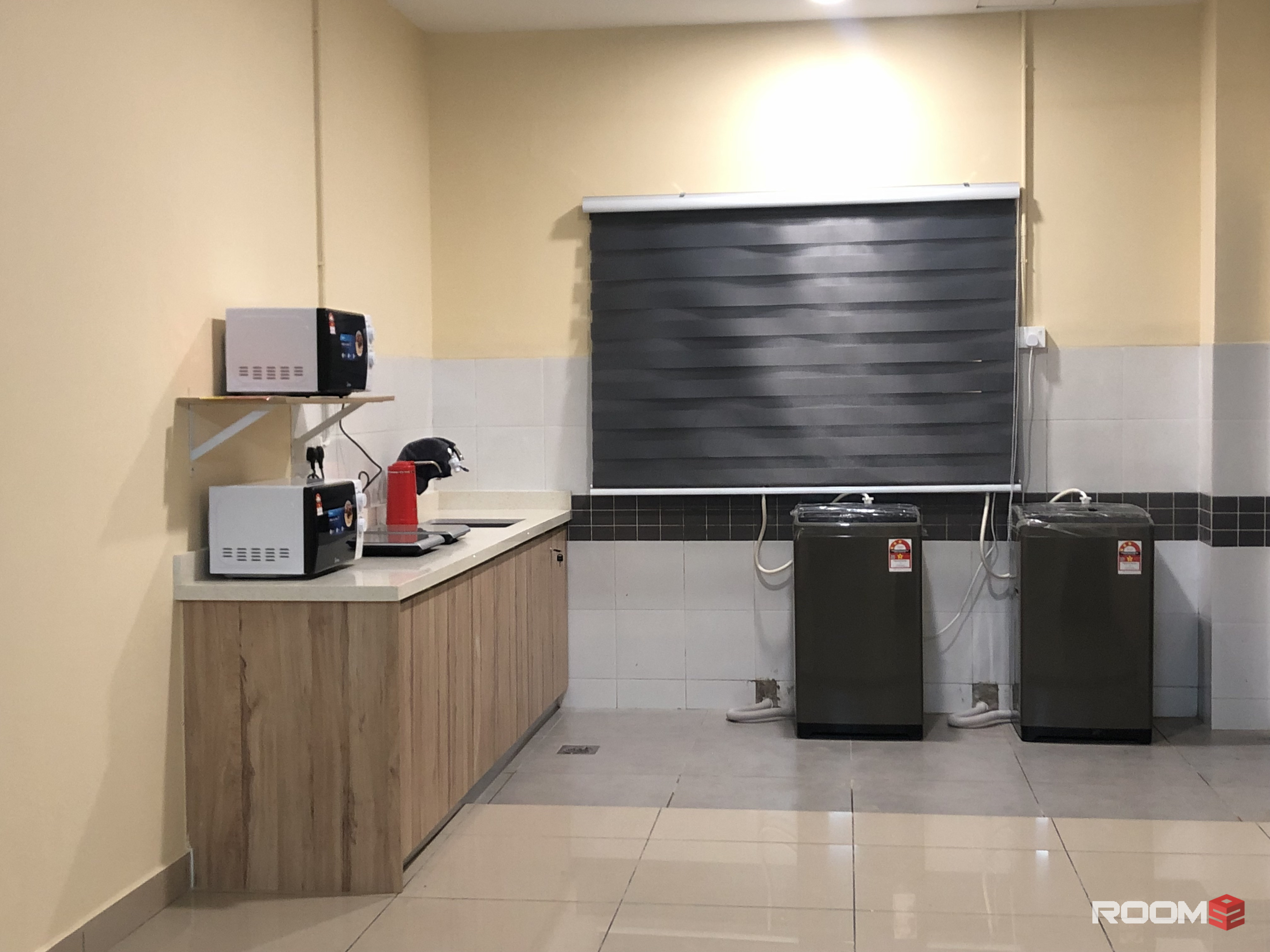 ⭐️ Single Room Fully Furnished @ SUBANG 2 Landed,5 mins to Help Uni, Special Promotion, New Aircond Wardrobe Table Chai
